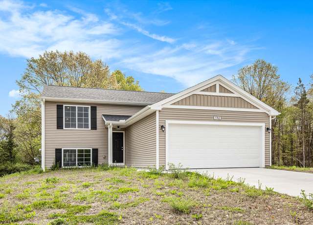 Property at 7762 Sierra Dr, Belding, MI 48809, 3 beds, 2 baths