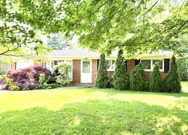 Property at 4040 N 26th St, Kalamazoo, MI 49048, 3 beds, 1 bath