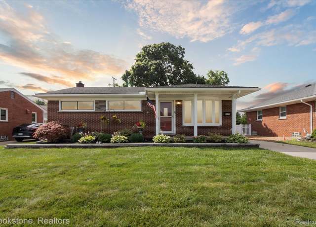 Property at 3693 Steiner St, Trenton, MI 48183, 3 beds, 1 bath