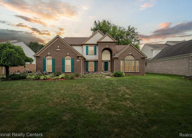 Property at 6160 Meadowview Dr, Canton, MI 48187, 4 beds, 2.5 baths