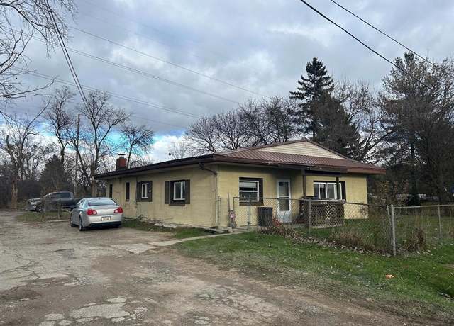 Property at 1023 E Elstner St, Mt Morris, MI 48458, 4 beds, 4 baths