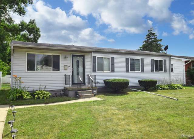 Property at 1207 Orange Blossom Dr, Mt Morris Township, MI 48458, 3 beds, 1 bath