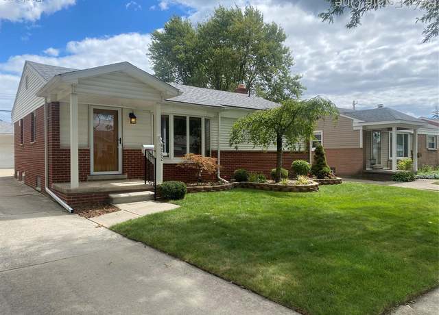 Property at 8262 Roselawn St, Westland, MI 48185, 3 beds, 2 baths