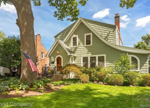 Property at 1022 Maplegrove Ave, Royal Oak, MI 48067, 4 beds, 2.5 baths