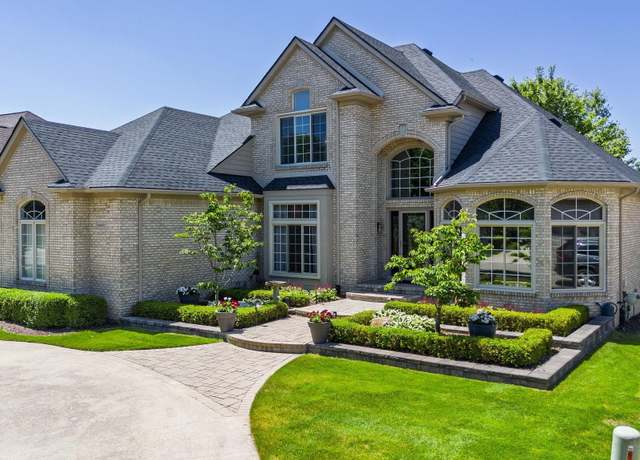 Property at 56661 Aberdeen Dr, Shelby Twp, MI 48316, 3 beds, 3 baths