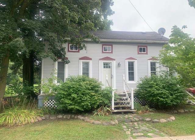 Property at 465 Schoolhouse St, Ortonville Village, MI 48462, 3 beds, 1 bath