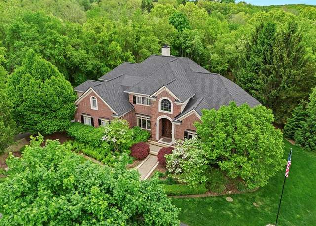 Property at 2833 Stone Meadow Dr, Milford, MI 48380, 4 beds, 4.5 baths