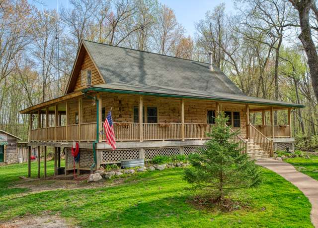 Property at 7989 Lovejoy Rd, Byron, MI 48418, 3 beds, 2 baths