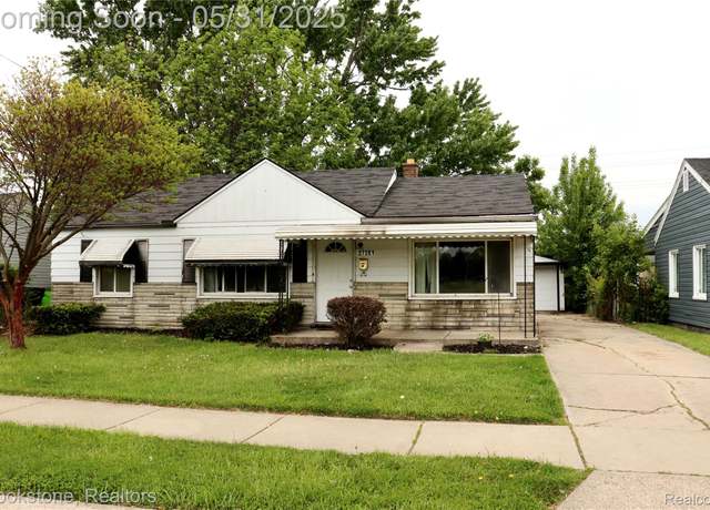 Property at 27261 Academy St, Roseville, MI 48066, 3 beds, 1 bath
