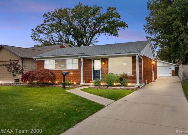 Property at 21601 Lakeland St, St Clair Shores, MI 48081, 3 beds, 2 baths