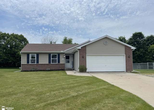 Property at 9352 Sandy Hollow Ln, Davison, MI 48423, 3 beds, 2 baths