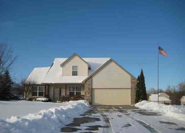 Property at 5400 Bright Creek Ct, Flint Twp, MI 48532, 3 beds, 2.5 baths