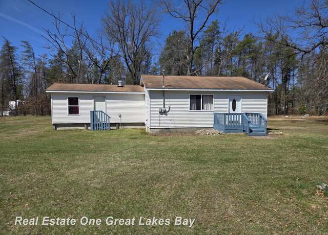 Property at 1167 Ellison Rd, St Helen, MI 48656, 3 beds, 1 bath