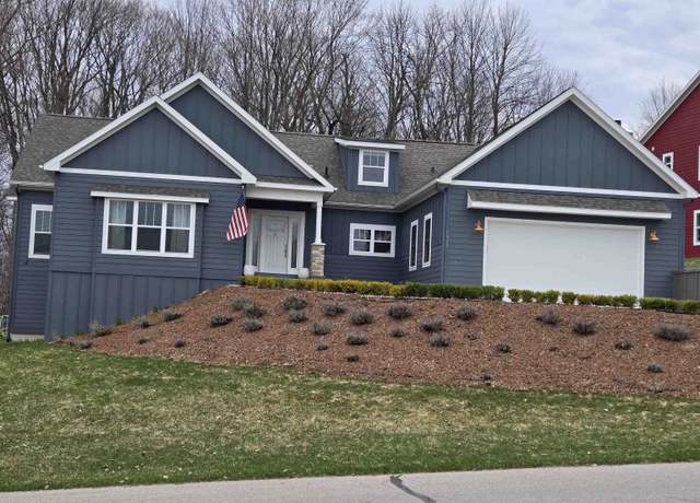 Property at 5325 Lone Beech Dr, Traverse City, MI 49685, 4 beds, 3.5 baths