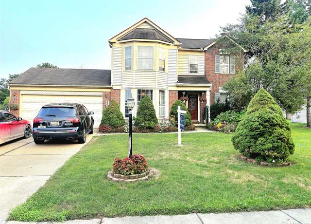 Property at 45381 Greenbriar Dr, Van Buren Charter Township, MI 48111, 4 beds, 2.5 baths