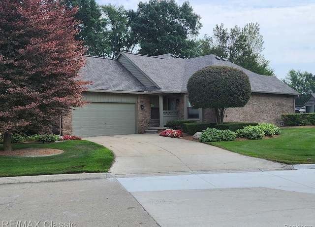 Property at 4480 Bayberry Ct, Warren, MI 48092, 2 beds, 2 baths