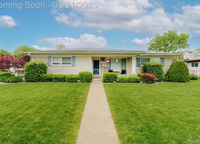 Property at 34482 Barnum Dr, Sterling Heights, MI 48312, 3 beds, 2.5 baths