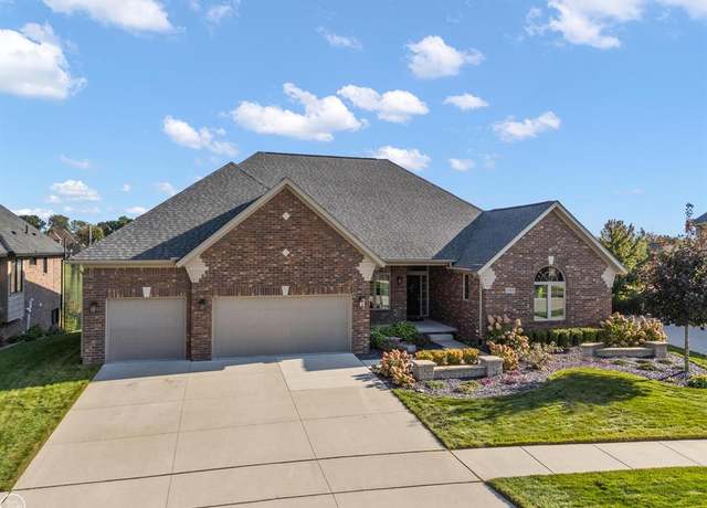 Property at 62408 Sawgrass Dr, Washington Township Macomb, MI 48094, 3 beds, 3 baths