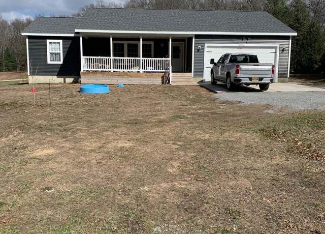 Property at 306 Brooks Rd N, Muskegon, MI 49442, 4 beds, 2 baths