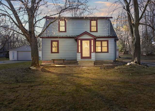 Property at 22893 Golfview Dr, Southfield, MI 48033, 4 beds, 2 baths