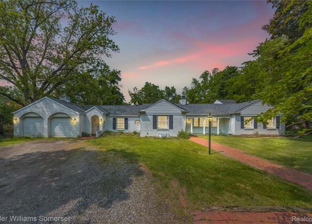 Property at 21700 W 13 Mile Rd, Beverly Hills Village, MI 48025, 5 beds, 3 baths