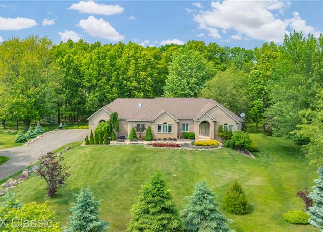 Property at 946 Adams Rd, Milford, MI 48381, 4 beds, 4.5 baths