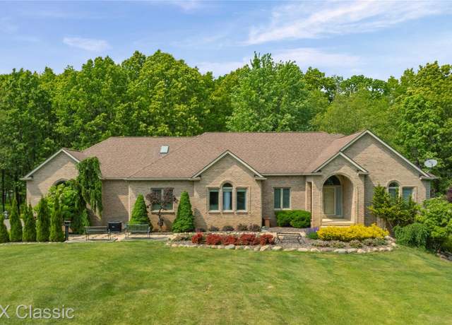 Property at 946 Adams Rd, Milford, MI 48381, 4 beds, 4.5 baths