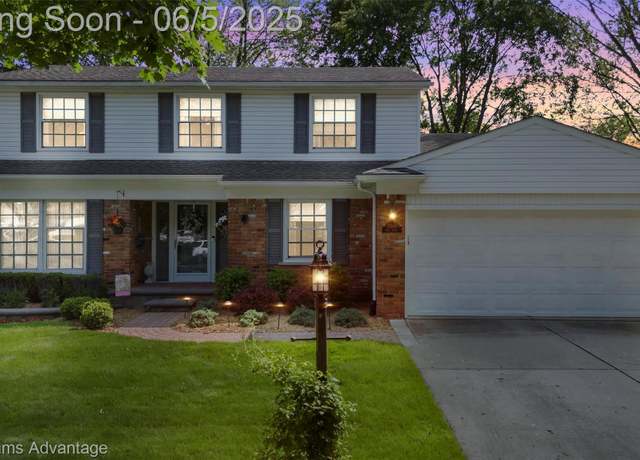 Property at 15565 Blue Skies St, Livonia, MI 48154, 5 beds, 2.5 baths