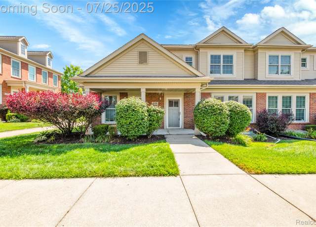 Property at 616 Superior Blvd, Wyandotte, MI 48192, 3 beds, 2 baths
