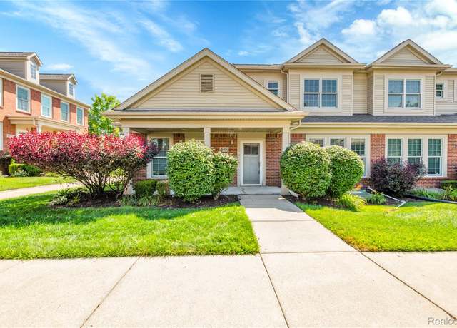 Property at 616 Superior Blvd, Wyandotte, MI 48192, 3 beds, 2 baths