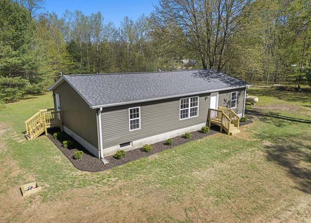 Property at 3218 S 41 Rd, Cadillac, MI 49601, 3 beds, 2 baths