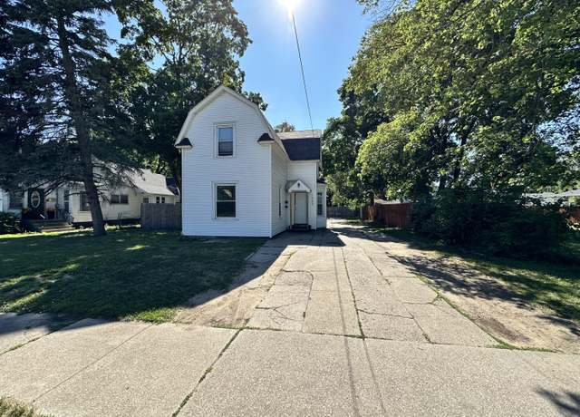 Property at 1553 Terrace St, Muskegon, MI 49442, 5 beds, 2 baths
