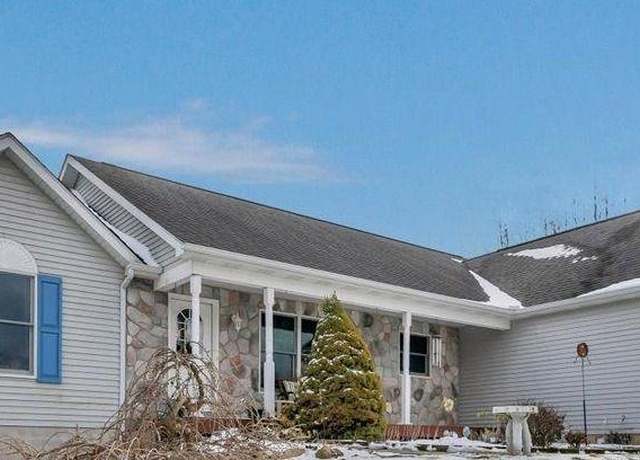 Property at 2509 E Blackmore Rd, Mayville, MI 48744, 3 beds, 2.5 baths