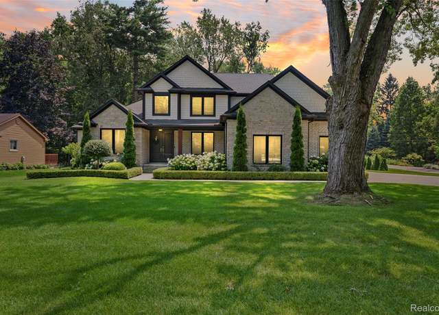 Property at 29135 Scotten St, Farmington Hills, MI 48336, 4 beds, 3.5 baths