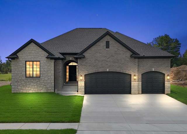 Property at 720 Marlayna Dr, Oxford Charter Township, MI 48371, 3 beds, 2.5 baths