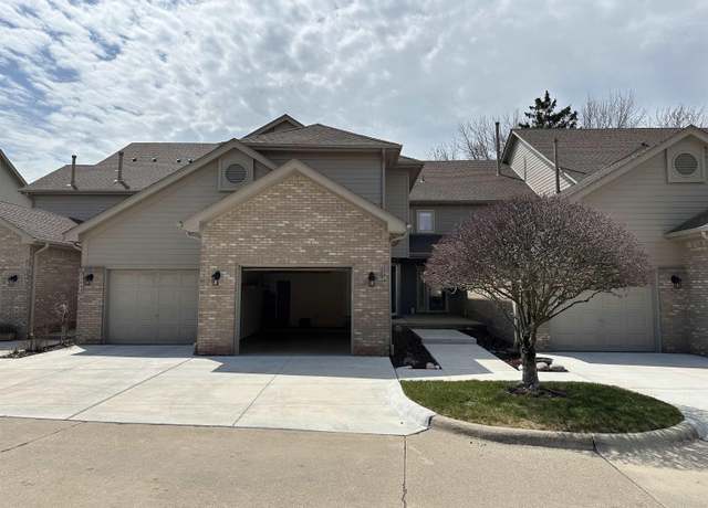 Property at 25540 Waterview Dr, Harrison Township, MI 48045, 2 beds, 2 baths
