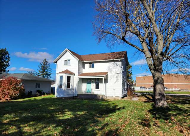 Property at 9566 Saginaw St, Reese, MI 48757, 4 beds, 1 bath