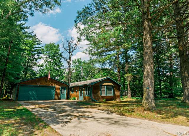 Property at 4176 Kings Corner Rd, Curtis Township, MI 48737, 2 beds, 1 bath