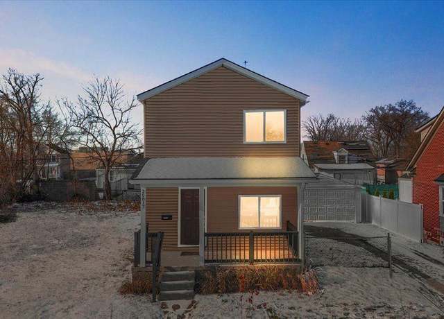 Property at 20817 Parkside Blvd, Ferndale, MI 48220, 2 beds, 2 baths