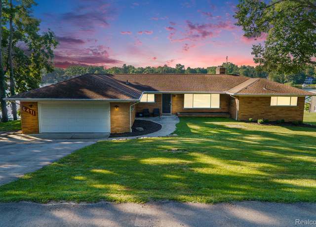 Property at 6471 Wellesley Ter, Independence Charter Township, MI 48346, 5 beds, 4 baths