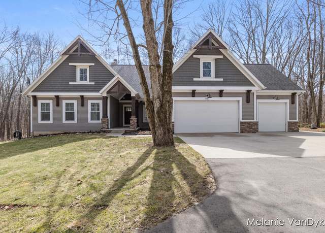 Property at 581 Wildview Dr SE, Lowell, MI 49331, 4 beds, 3.5 baths