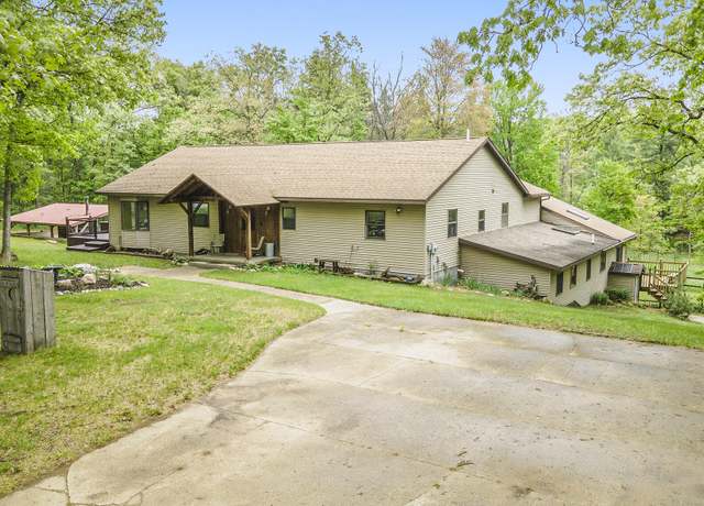 Property at 1977 E 40th St, White Cloud, MI 49349, 5 beds, 4 baths