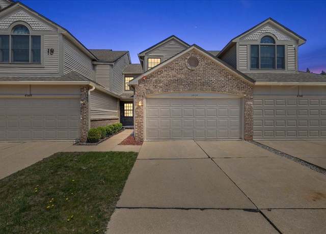 Property at 45105 Horseshoe Cir, Canton, MI 48187, 2 beds, 2.5 baths