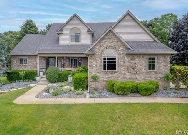 Property at 9154 Rotondo Dr, Howell, MI 48855, 4 beds, 3 baths
