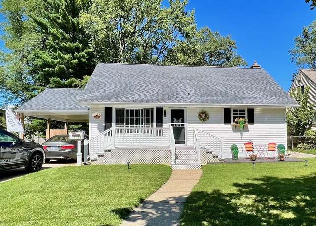 Property at 815 Coutant St, Flushing, MI 48433, 4 beds, 2 baths
