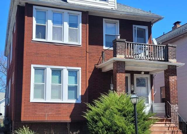Property at 1456 Wayburn St, Grosse Pointe Park, MI 48230, 5 beds, 2 baths