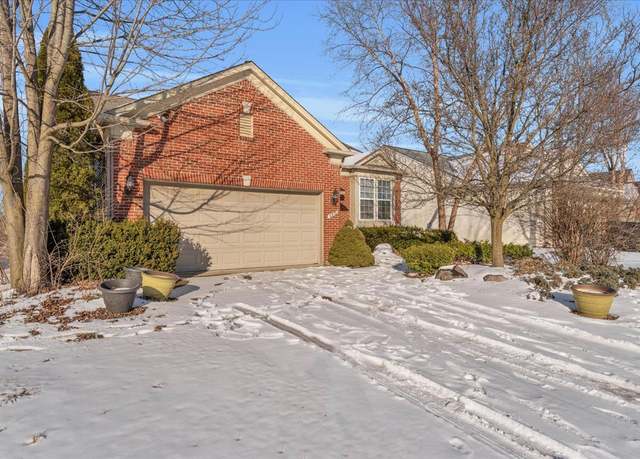 Property at 8899 Meadow Ln, Ypsilanti Twp, MI 48197, 2 beds, 3 baths