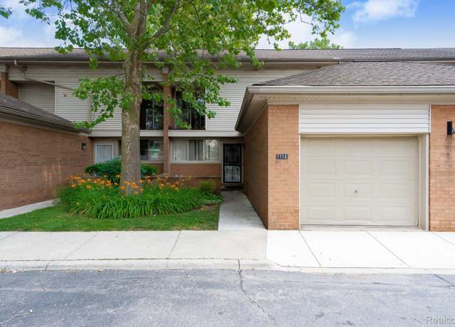 Property at 1116 Stafford Pl, Detroit, MI 48207, 2 beds, 1.5 baths