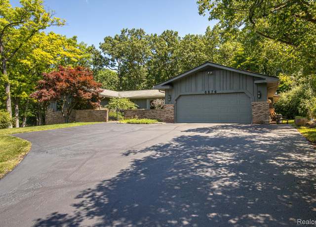Property at 6674 Balmoral Ter, Clarkston, MI 48346, 3 beds, 3.5 baths