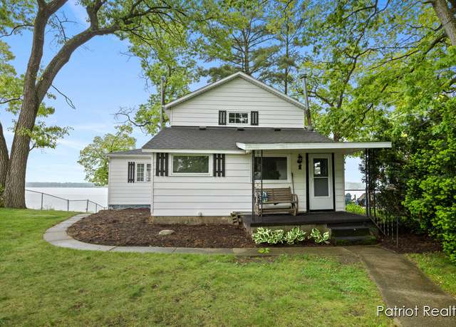 Property at 1266 E 88th St, Newaygo, MI 49337, 4 beds, 1.5 baths